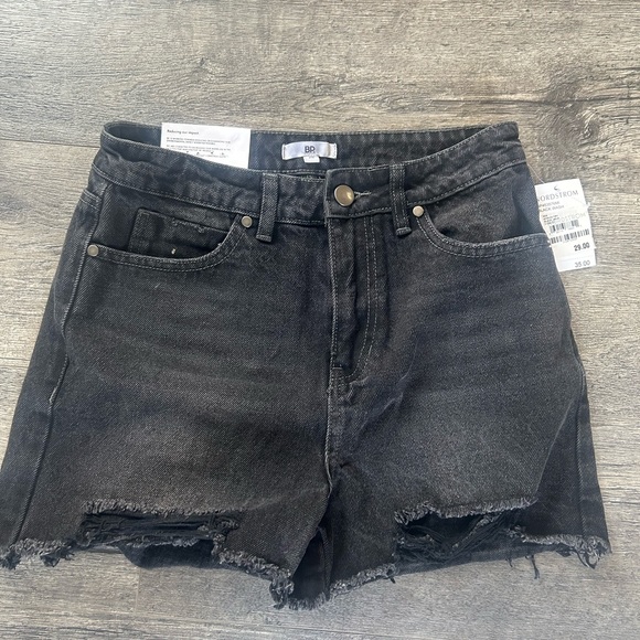 BP Ripped High Waist Shorts - Picture 2 of 4